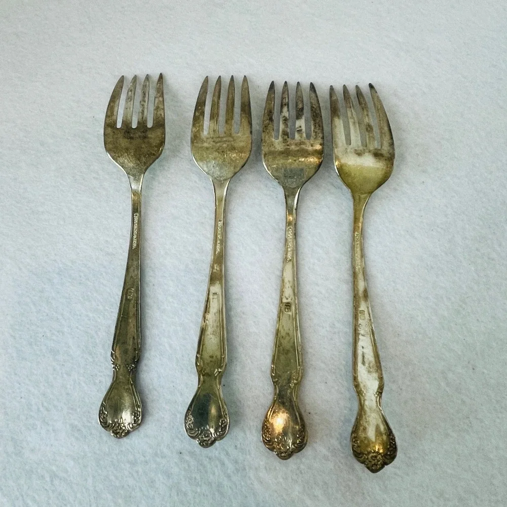 Rogers & Bro Silverplate Salad Forks Set of 4 Vintage Ornate Floral